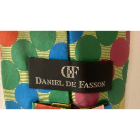Daniel De Fasson Rainbow Pattern Men's Tie - Picture 4 of 6